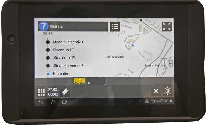 Kuljettajapääte on ajoneuvokäyttöön tarkoitettu kosketusnäytöllinen tablet-tietokone. Ajon aikana kuljettaja näkee sijaintinsa linjalla ja kartalla sekä kuinka paljon vuoro on jäljessä tai edellä aikatauluaan.
